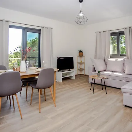 Aella * Skala (Kefalonia)